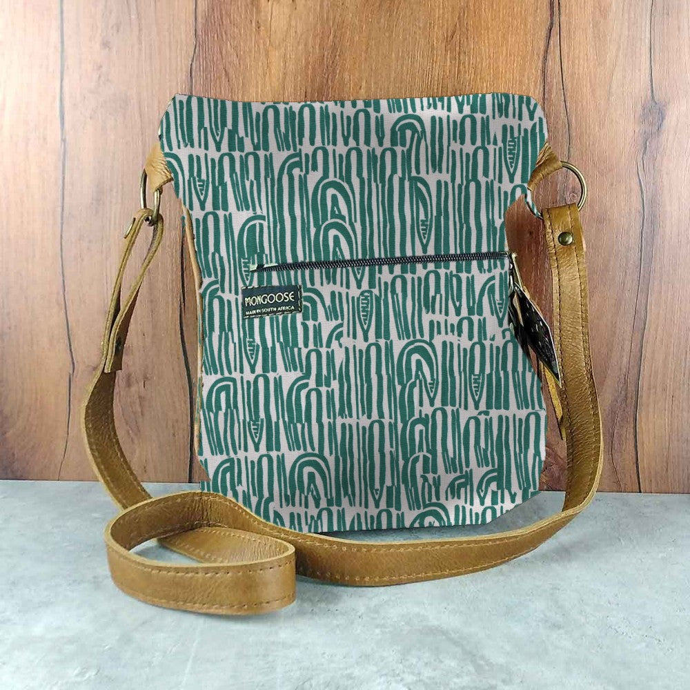 Mongoose Pouch Bag in Seeds Green-Natural