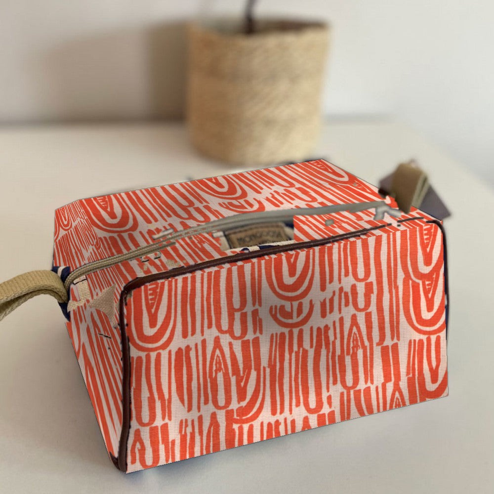 Mongoose Toiletry Bag in Seeds Terracotta-Natural