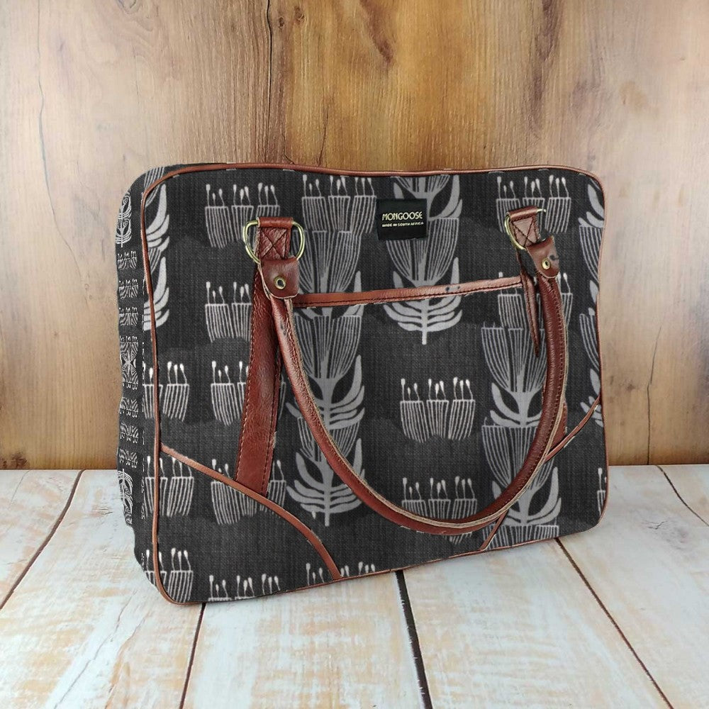 Mongoose Large Day Bag in Pincushion Cream-Charcoal
