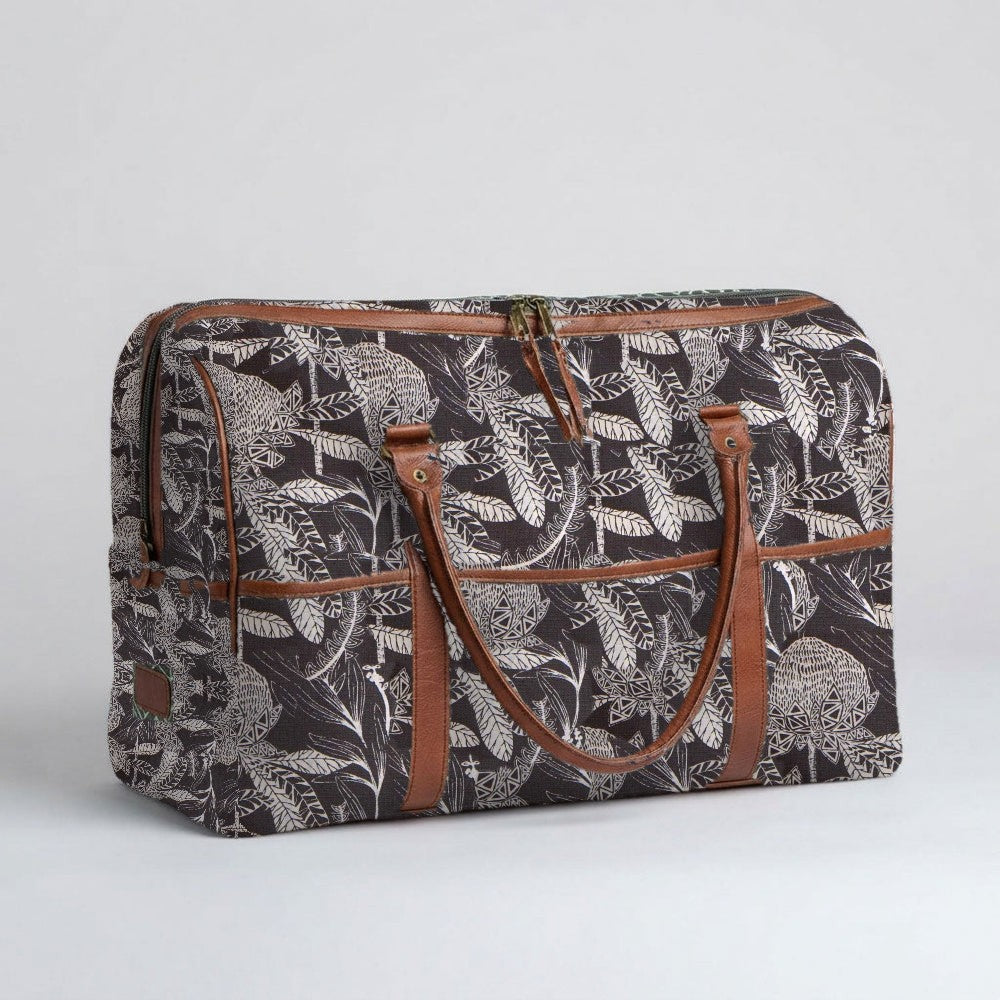 Mongoose Weekender Bag in Fynbos Cream-Charcoal