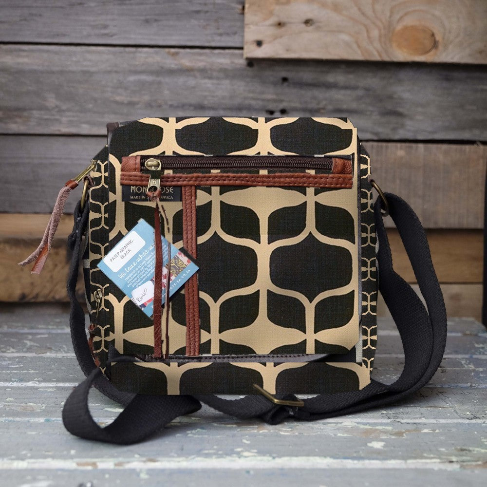 Mongoose Passport Cross Body Bag in Graphic Charcoal-Natural
