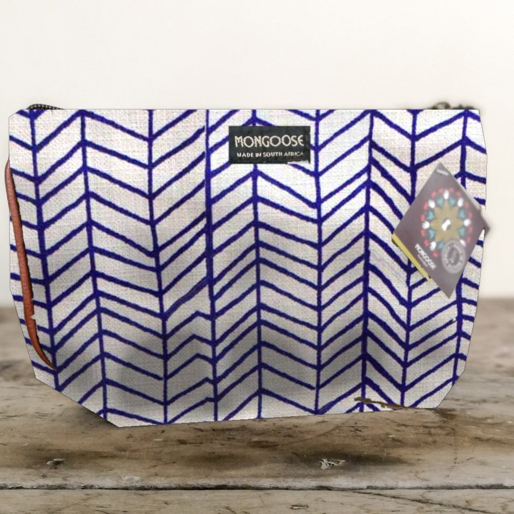 Mongoose Makeup Bag in Fishbone Indigo-Natural
