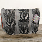 Mongoose Makeup Bag in Pincushion Charcoal-Natural
