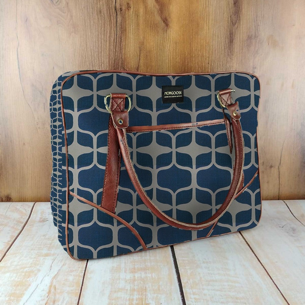 Mongoose Large Day Bag in Graphic Teal-Mint