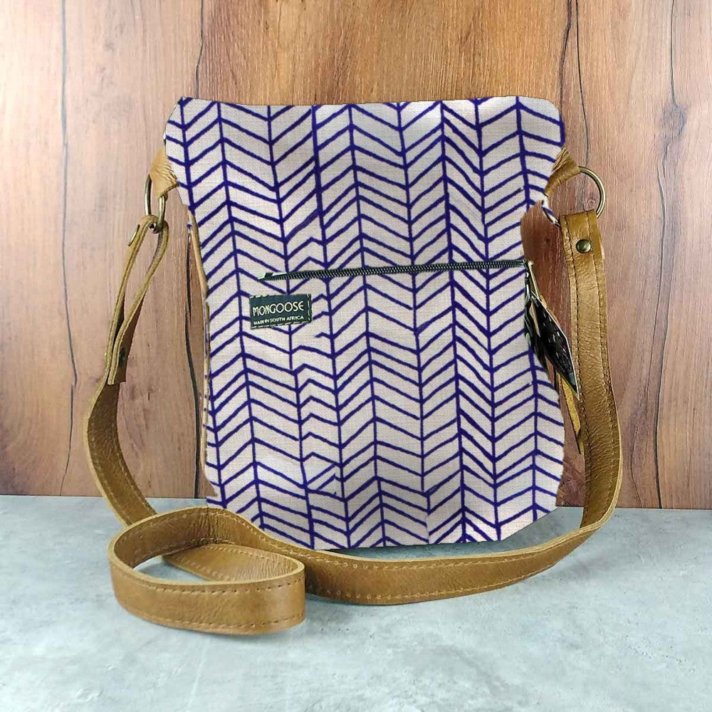 Mongoose Pouch Bag in Fishbone Indigo-Natural