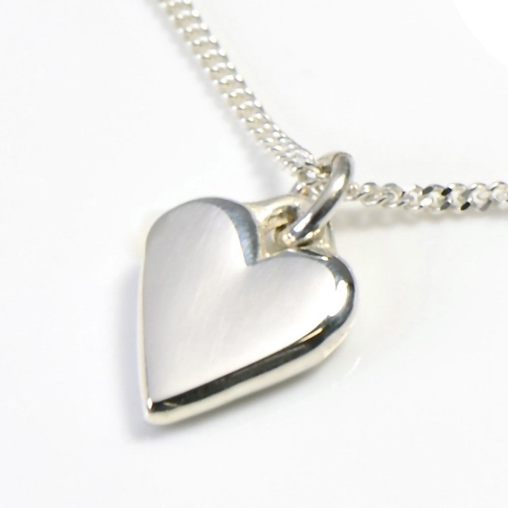 Dainty Heart – Sterling Silver Necklace