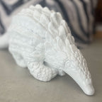 Pangolin – WHITE – view 4