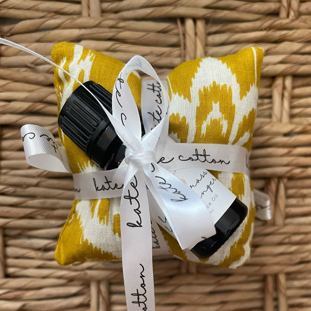 Scented Fabric Sachets – Lemongrass, Lime & Ginger – view 4