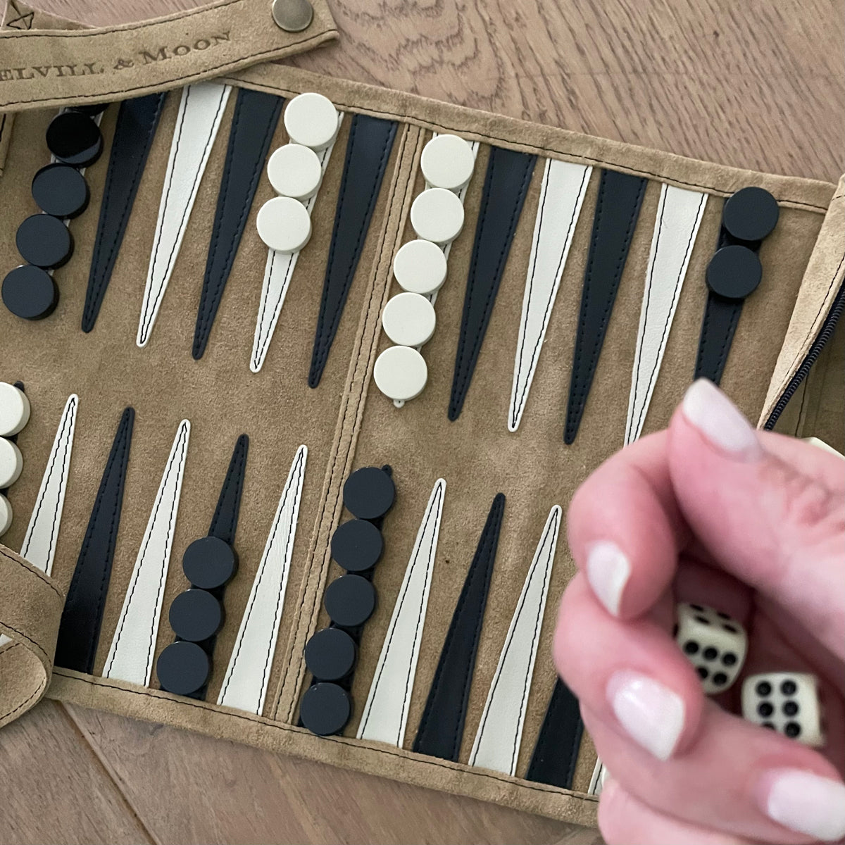 Leather Backgammon Roll-up – TAUPE