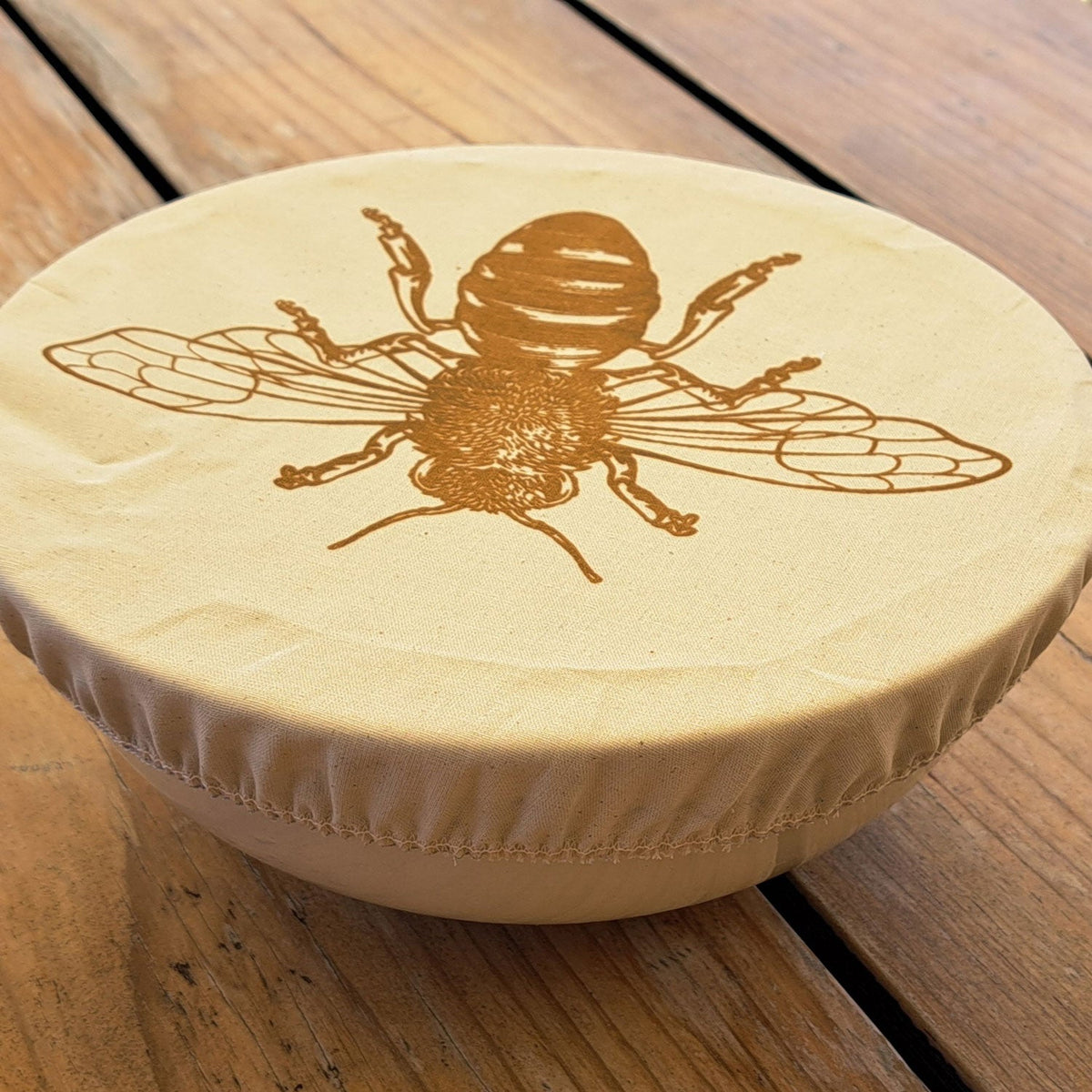 NiNi Bowl Covers – BEE – GOLD – view 2