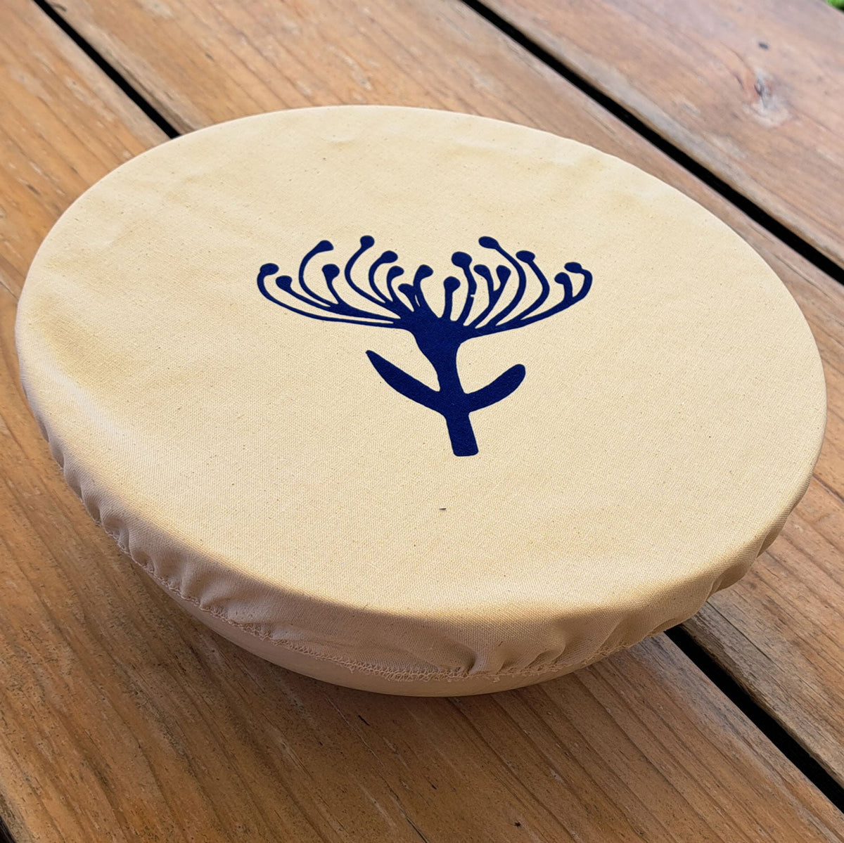 NiNi Bowl Covers – PINCUSHION – Navy on Cream – view 2