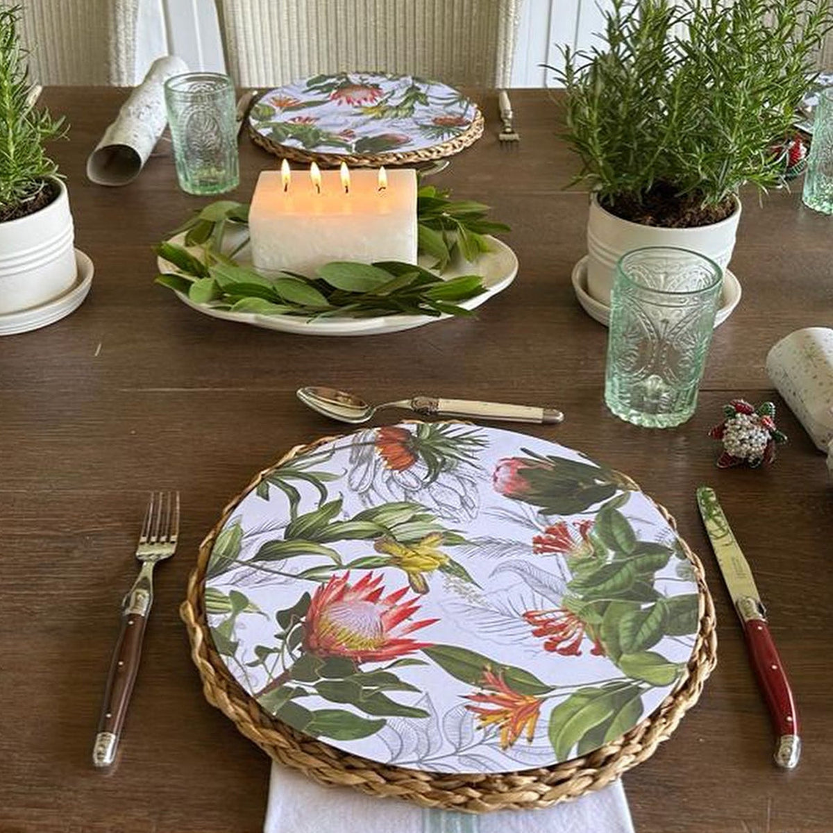 24 Placemats – Protea – Round – view 4