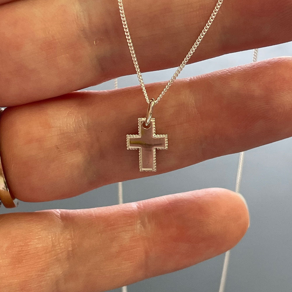 Detailed Cross Necklace – Sterling Silver
