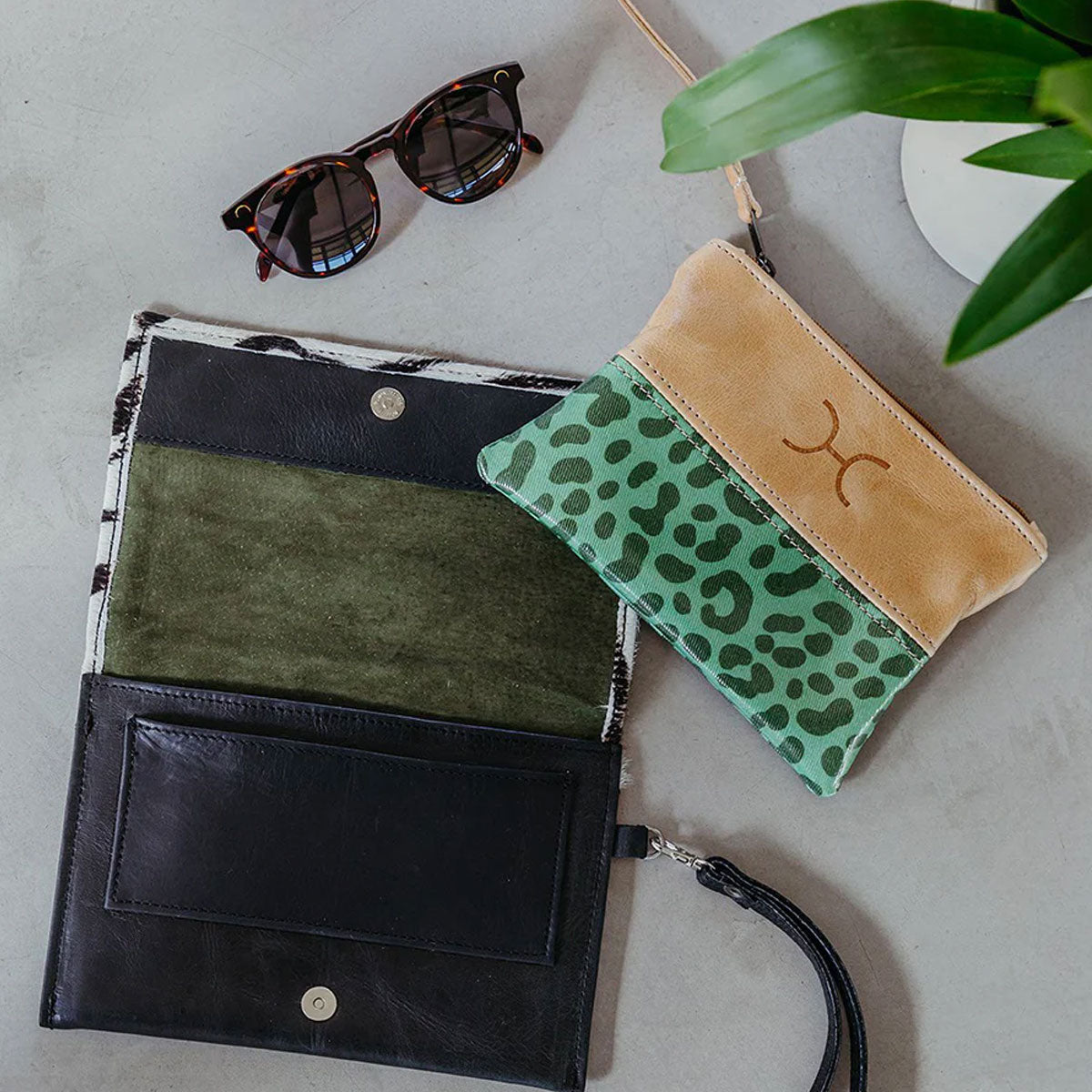 Pouch Bag – Laminated Fabric/Leather