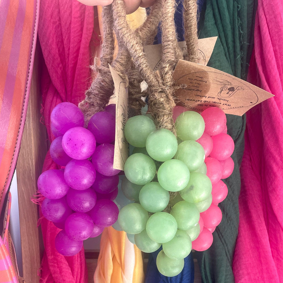 BUNCH-a-SOAP – PUNCHY PINK – view 5