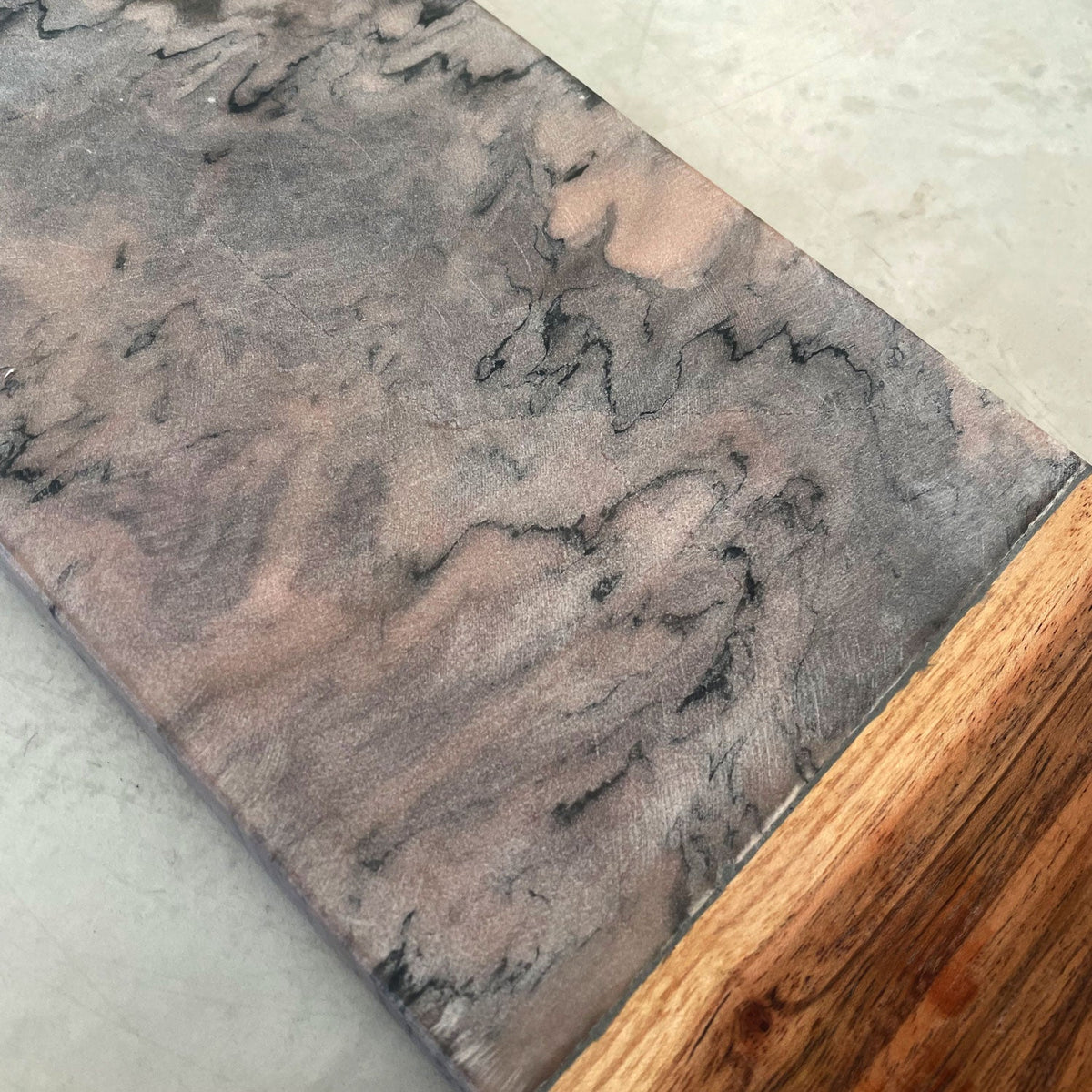 Wood & Dark Grey/Pink Marble Board – view 2