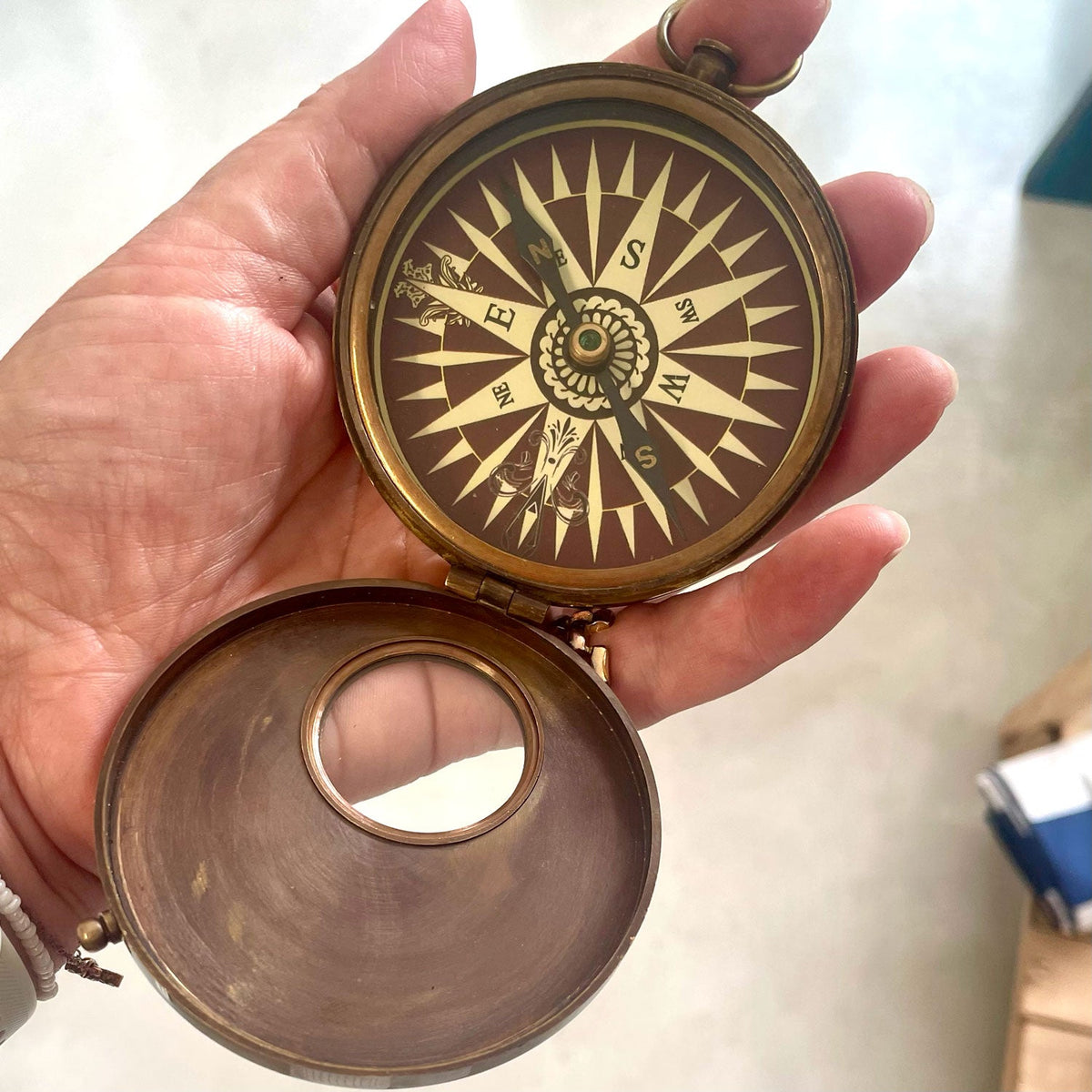Magnetic Compass – Brass – view 2