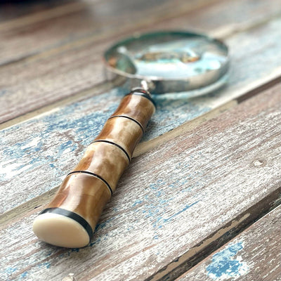 Magnifying Glass – Scalloped Bone