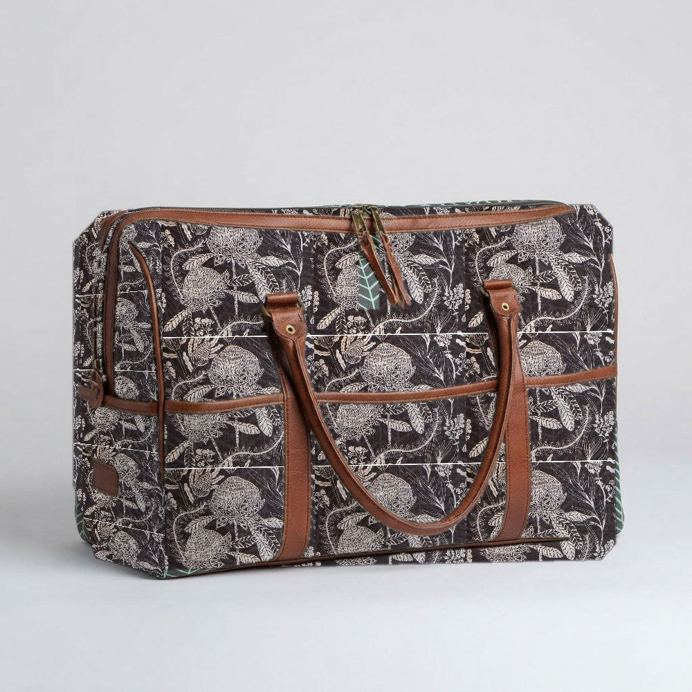Mongoose Weekender Bag in Fynbos Cream-Charcoal