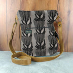 Mongoose Pouch Bag in Pincushion Charcoal-Natural