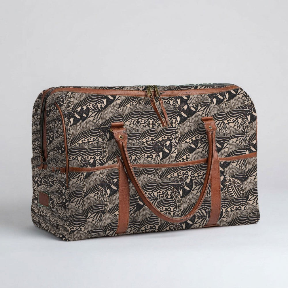 Mongoose Weekender Bag in Koru Charcoal-Natural