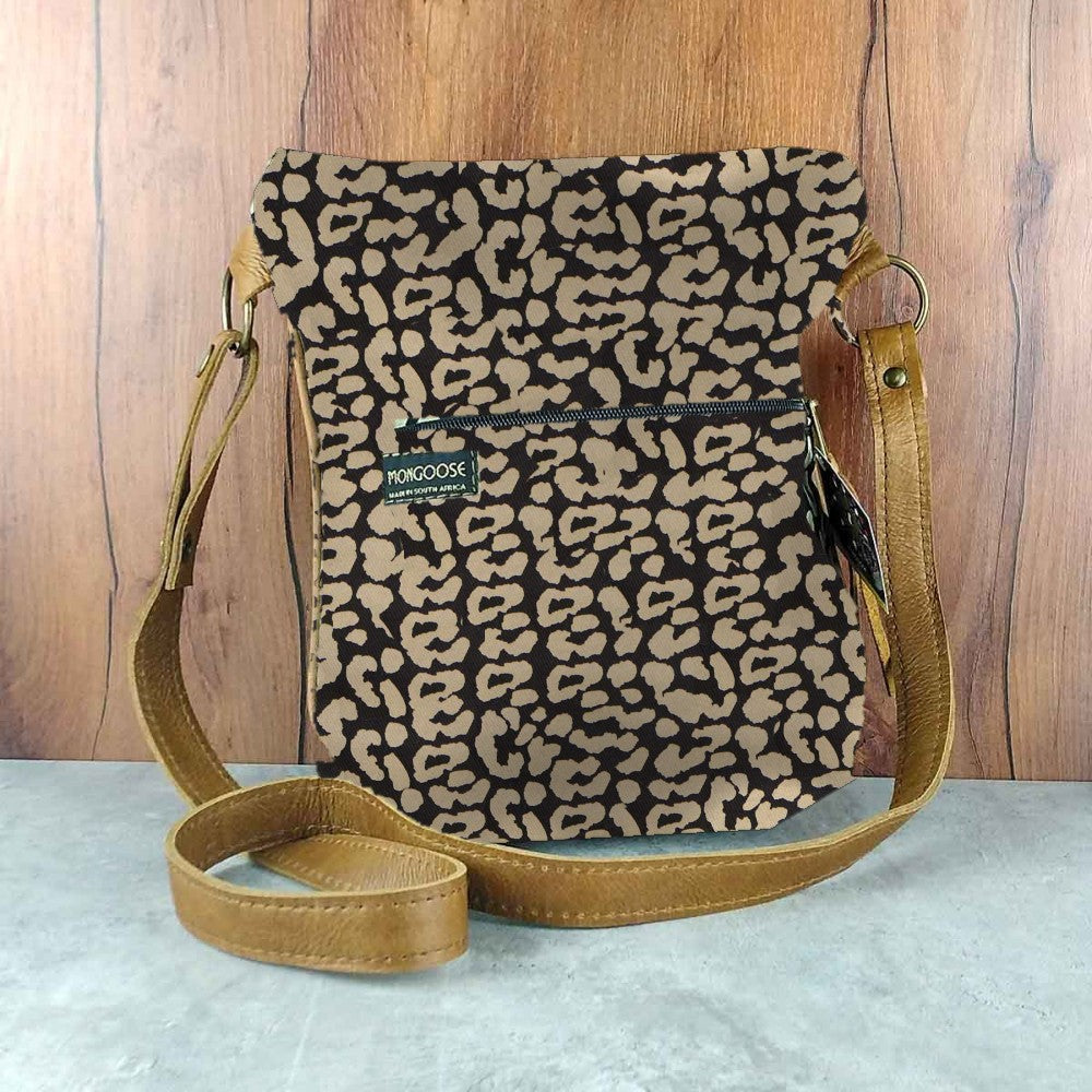 Mongoose Pouch Bag in Leopard Spots Natural-Black