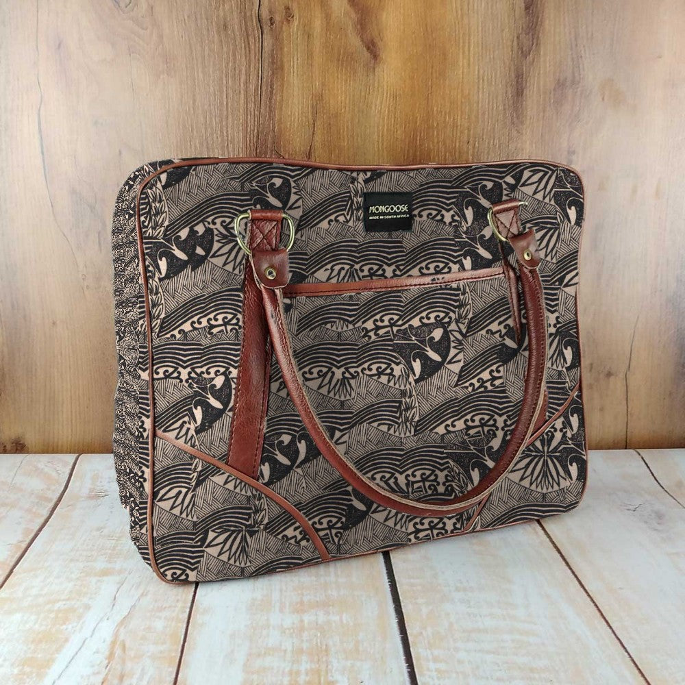 Mongoose Large Day Bag in Koru Charcoal-Natural