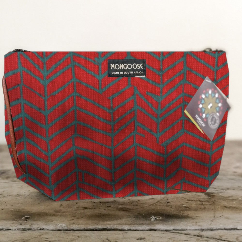 Mongoose Makeup Bag in Fishbone Blue-Brick